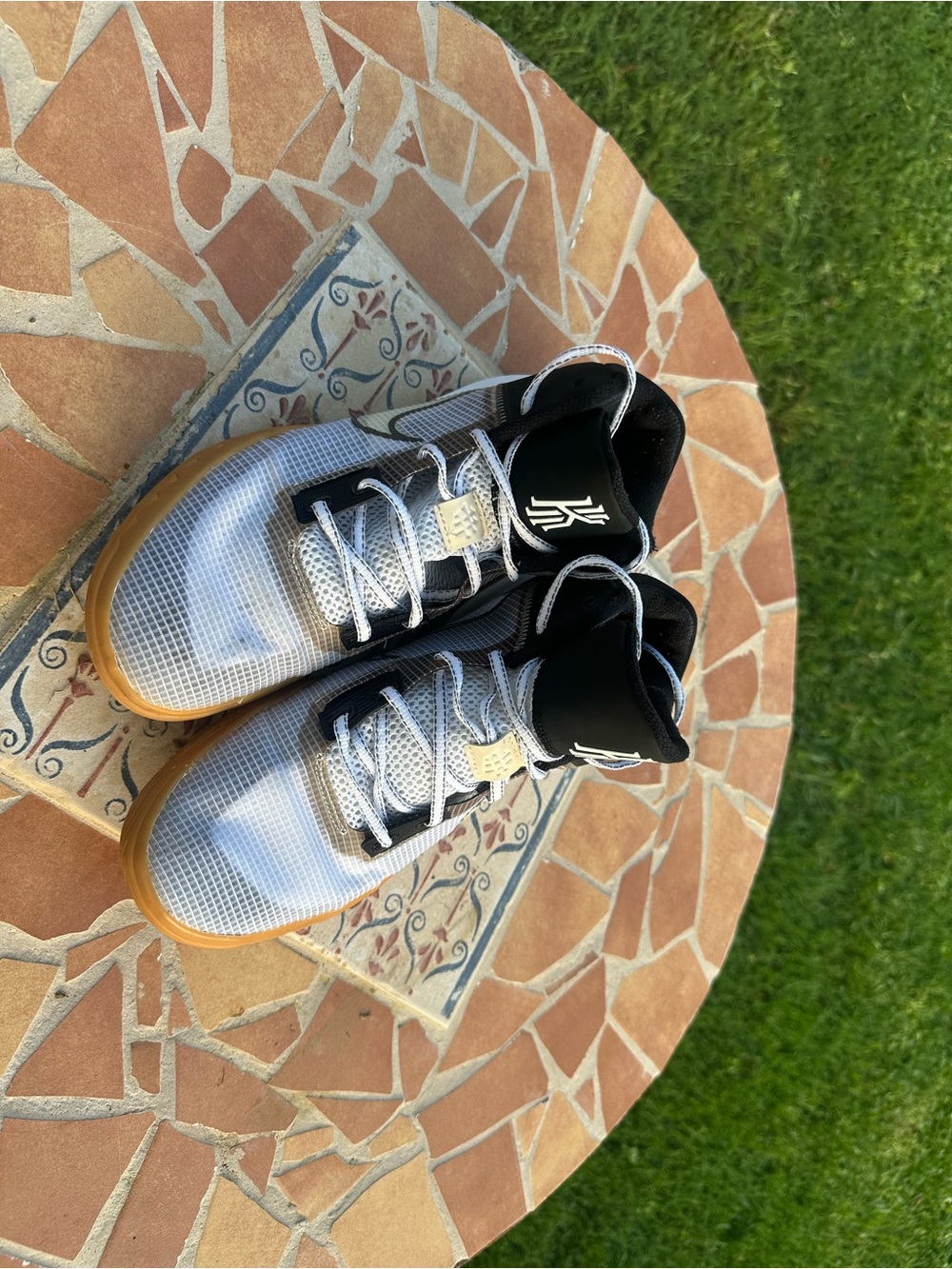 Kyrie Basketball Shoes - White, Black & Gum Sole size 10